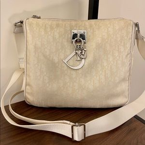 100% AUTHENTIC Christian Dior shoulder bag